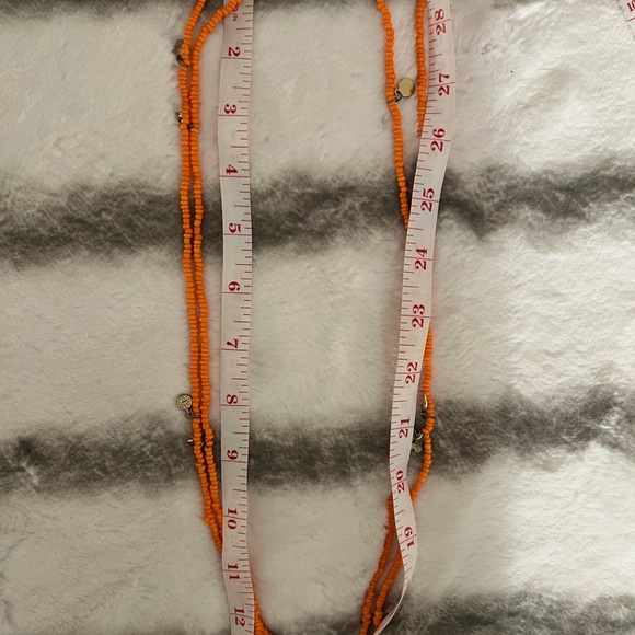 Orange Waist beads.. one size fits all. I never wore them. 🧡 - Picture 3 of 6